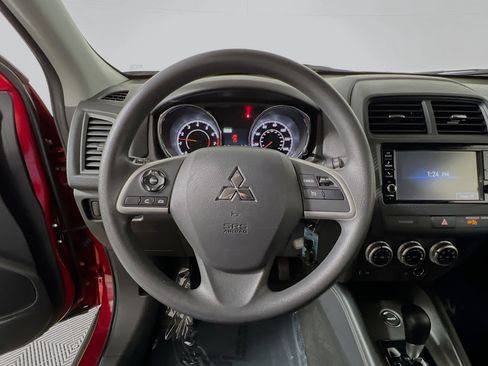 Used 2024 Mitsubishi Outlander Sport ES image 18