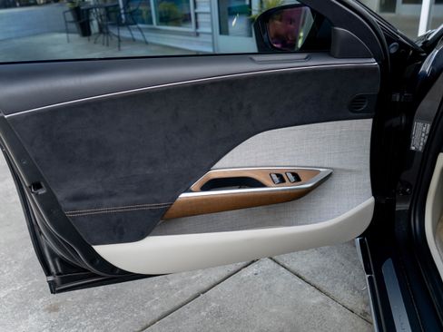 Used 2022 Lucid Air Grand Touring image 12