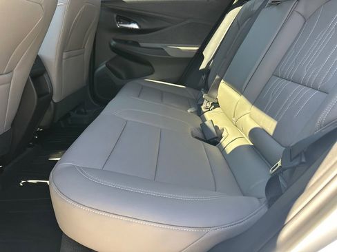 New 2026 Buick Envista Avenir image 21