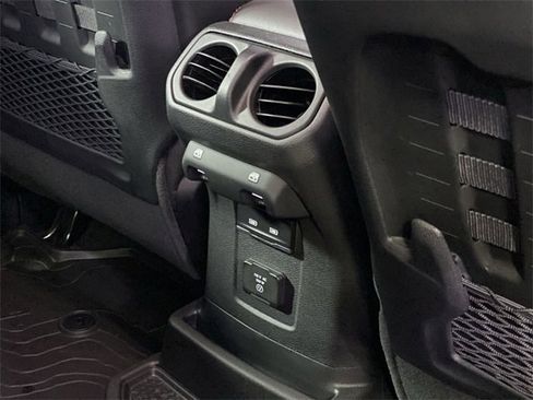 Used 2023 Jeep Wrangler Rubicon w/ Dual Top Group image 27