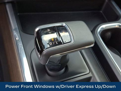 Used 2024 Chevrolet Silverado 1500 High Country w/ High Country Premium Package image 19