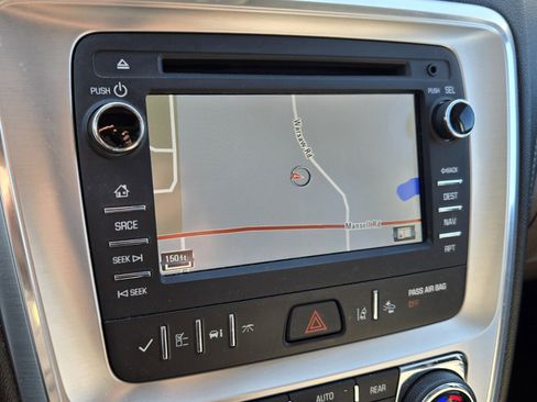 Used 2015 GMC Acadia SLT image 20