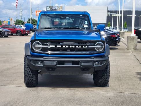 Used 2021 Ford Bronco Outer Banks w/ Sasquatch Package AWD/4WD image 2