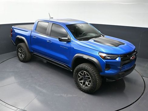 Used 2024 Chevrolet Colorado ZR2 w/ Technology Package image 26