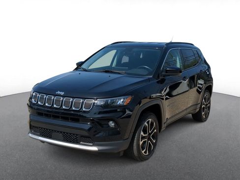 Used 2022 Jeep Compass Limited image 4