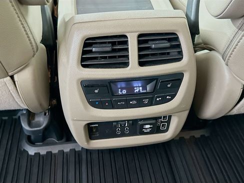 Used 2021 Honda Pilot Touring image 28