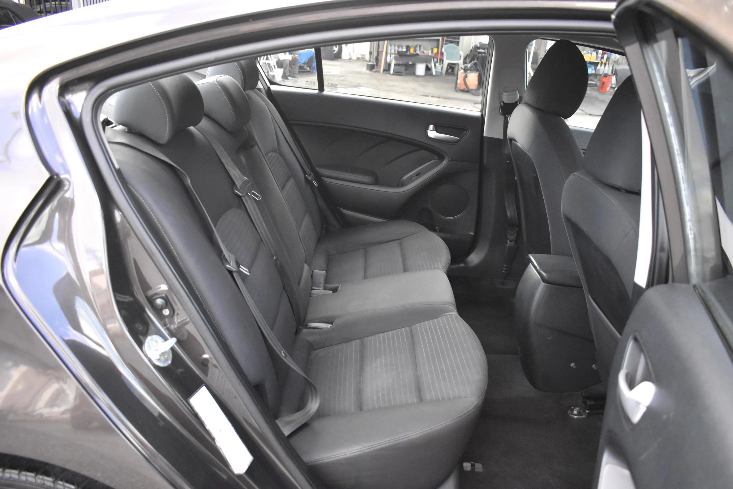 Used 2017 Kia Forte LX w/ LX Popular Package FWD image 17
