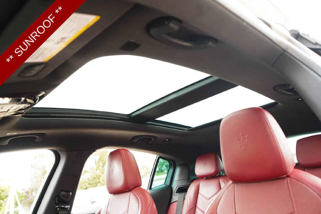 Used 2023 Maserati Grecale Modena AWD/4WD image 13