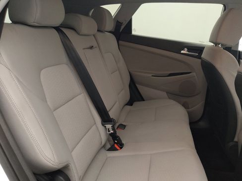 Used 2019 Hyundai Tucson Value AWD/4WD image 19