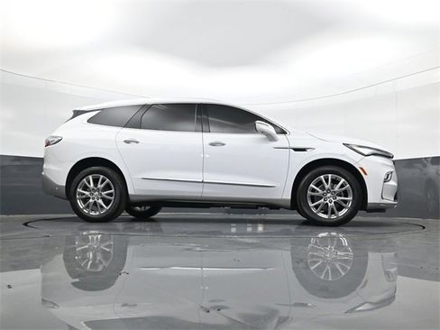 Used 2023 Buick Enclave Premium w/ Experience Buick Package image 25