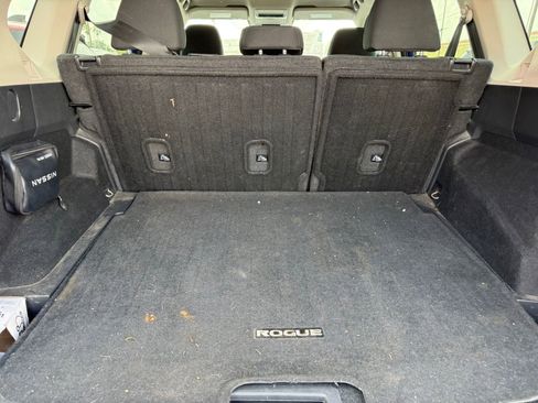 Used 2023 Nissan Rogue S FWD image 5