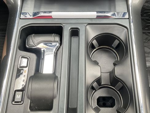 Used 2021 Ford F150 Lariat w/ Equipment Group 502A High AWD/4WD image 19