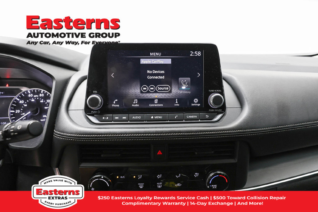Used 2024 Nissan Rogue S AWD/4WD image 13