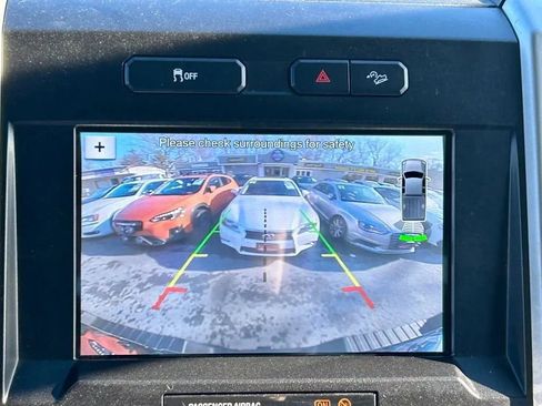 Used 2018 Ford F250 Lariat w/ Chrome Package image 23