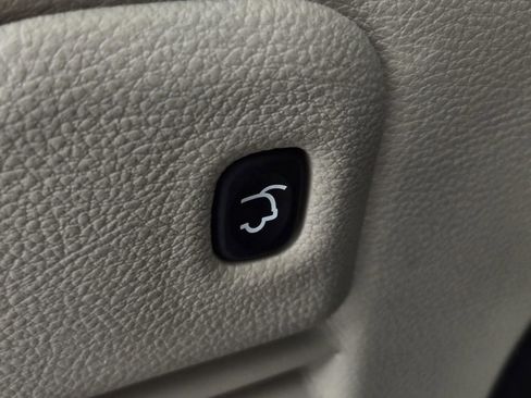 Used 2018 Jeep Grand Cherokee Limited RWD image 10