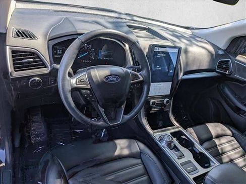 Used 2022 Ford Edge SEL w/ Convenience Package AWD/4WD image 9