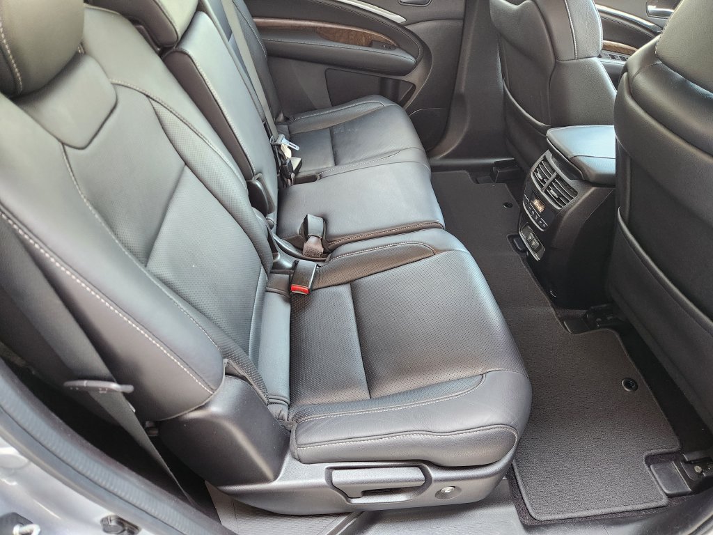 Used 2019 Acura MDX w/ Technology Package AWD/4WD image 32