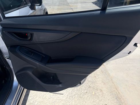 Used 2019 Subaru Crosstrek 2.0i Premium AWD/4WD image 29