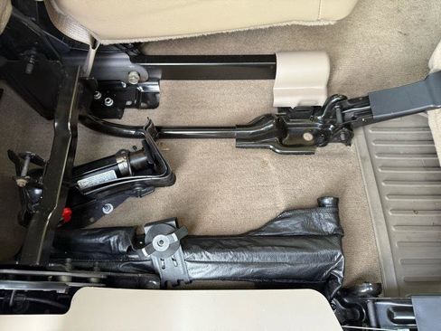 Used 2005 GMC Sierra 3500 SLT w/ Heavy-Duty Power Package AWD/4WD image 50