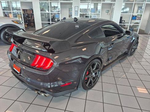 Certified 2022 Ford Mustang Shelby GT500 w/ Carbon Fiber Track Pack RWD image 6