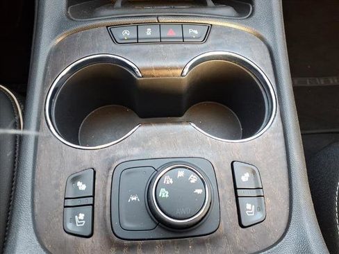 Certified 2023 GMC Acadia Denali w/ Denali Technology Package image 30