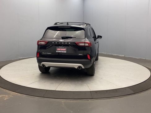 Used 2024 Ford Escape Platinum AWD/4WD image 4
