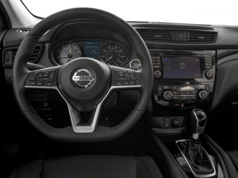 Used 2017 Nissan Rogue Sport SL w/ SL Premium Package image 10