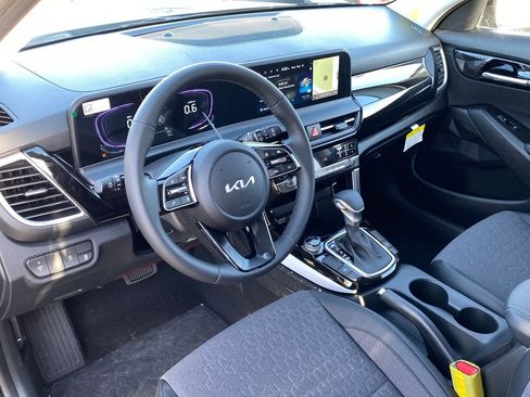 New 2026 Kia Seltos S image 12