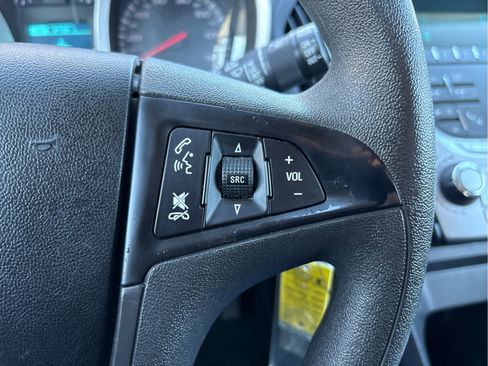 Used 2015 Chevrolet Equinox LS image 24