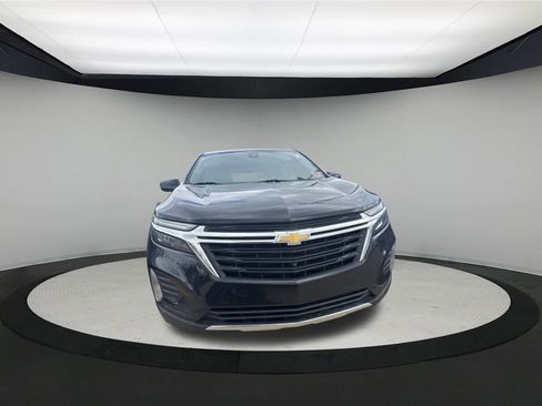 Used 2024 Chevrolet Equinox LT image 2