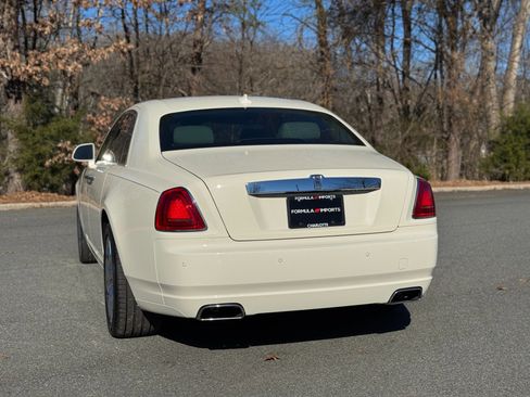 Used 2013 Rolls-Royce Ghost REAR THEATRE / MASSAGE SEATS / image 9