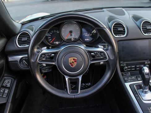 Used 2017 Porsche 718 Boxster S image 22