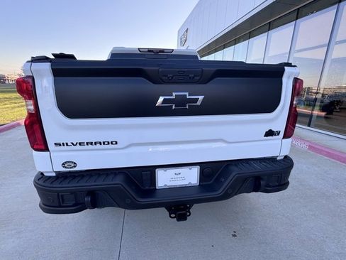 Used 2023 Chevrolet Silverado 1500 ZR2 w/ ZR2 Bison Edition image 4