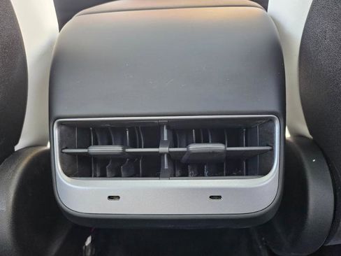 Used 2023 Tesla Model Y Long Range image 63