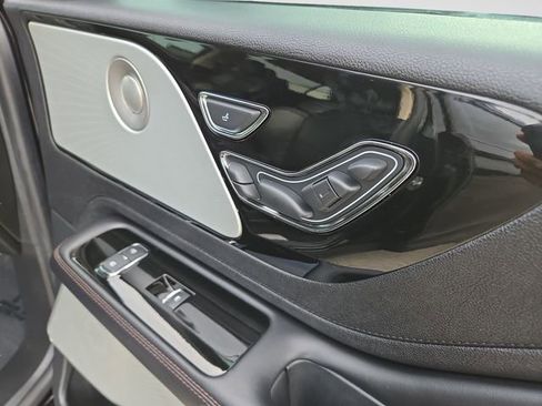 Used 2022 Lincoln Aviator Reserve w/ Equipment Group 201A AWD/4WD image 45
