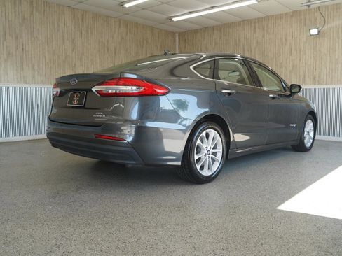 Used 2019 Ford Fusion SEL FWD image 10