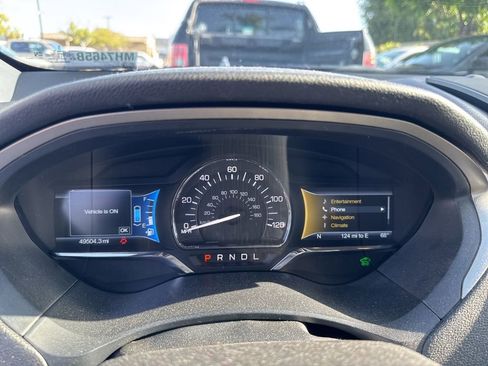 Used 2015 Lincoln MKZ Hybrid w/ Equipment Group 202A Reserve image 7