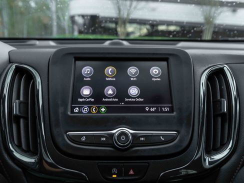 Used 2023 Chevrolet Equinox RS image 9