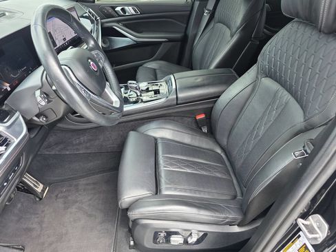 Certified 2025 BMW ALPINA XB7 AWD/4WD image 6