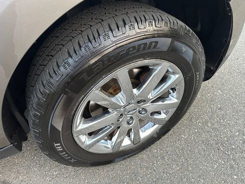 Used 2013 Ford Edge Limited AWD/4WD image 19