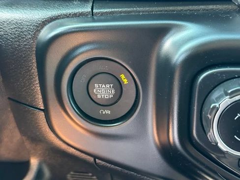 Used 2021 Jeep Wrangler Unlimited Sahara AWD/4WD image 41