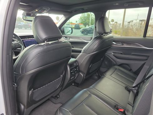 Used 2024 Jeep Grand Cherokee Limited w/ Trailer Tow Package image 15