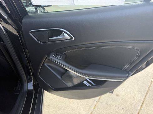 Used 2020 Mercedes-Benz GLA 250 image 23