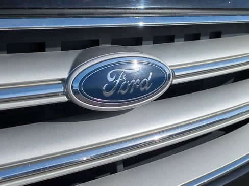 Used 2018 Ford Escape Titanium image 11