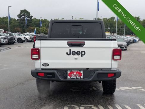 Used 2023 Jeep Gladiator Sport AWD/4WD image 4