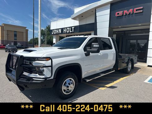 Used 2024 Chevrolet Silverado 3500 LT w/ Convenience Package AWD/4WD image 1