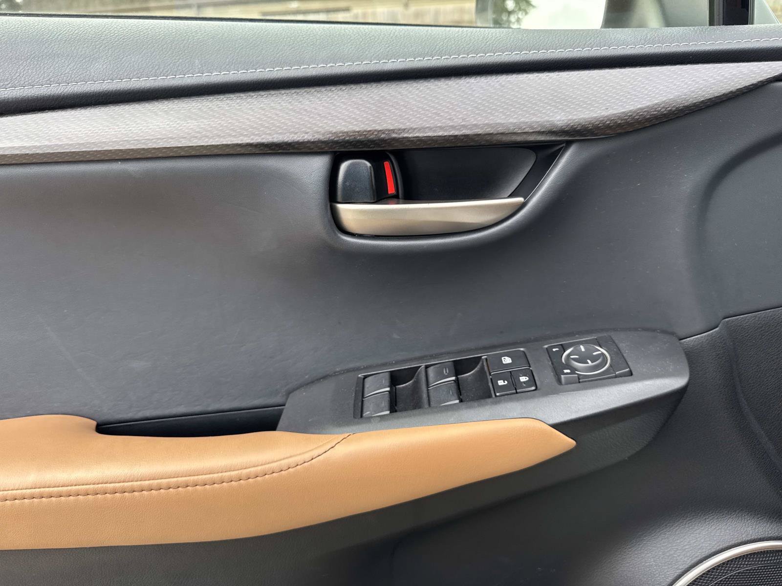 Used 2016 Lexus NX 200t FWD image 19