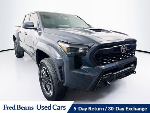 Used 2024 Toyota Tacoma TRD Sport image 1
