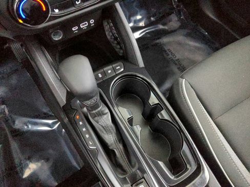 Used 2021 Chevrolet TrailBlazer LT AWD/4WD image 19