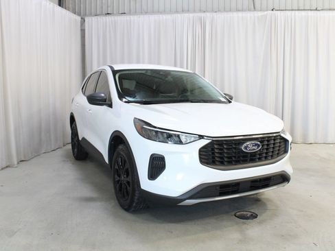 Used 2023 Ford Escape Active AWD/4WD image 36